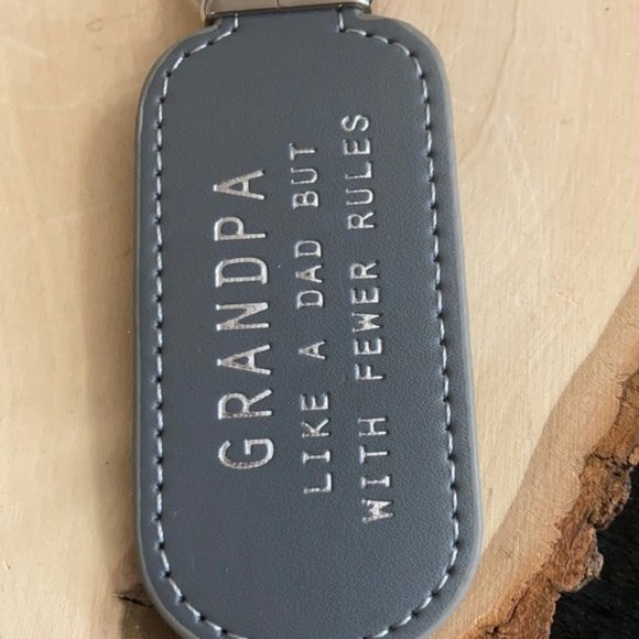 Grandpa 👴 tools 🛠 tools 🧰 can opener keychain - Picture 5 of 7